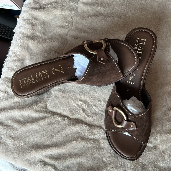 Brown suede wedge sandals by Italian Shoemakers, size 7.  These are in EUC. - Picture 7 of 8
